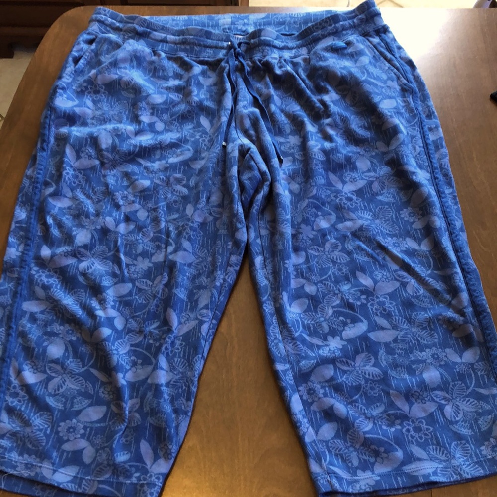 Liz Claiborne ELISABETH Lovely Blue Floral Knit Cropped Wide Leg Pants. Size 3P.